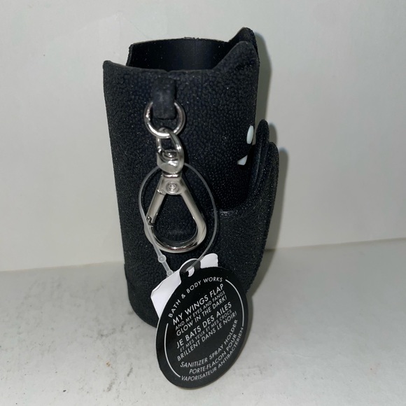 Bath & Body Works Bat Holds Their 3oz Hand Sanitizer Spray or 2.5oz Travel Mist - Picture 3 of 8